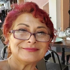 Meet your Posher, Edith